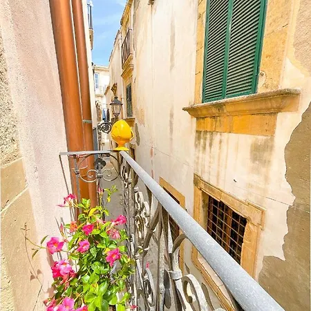 Rua 39 Fine By Dimore In Sicily Syracuse